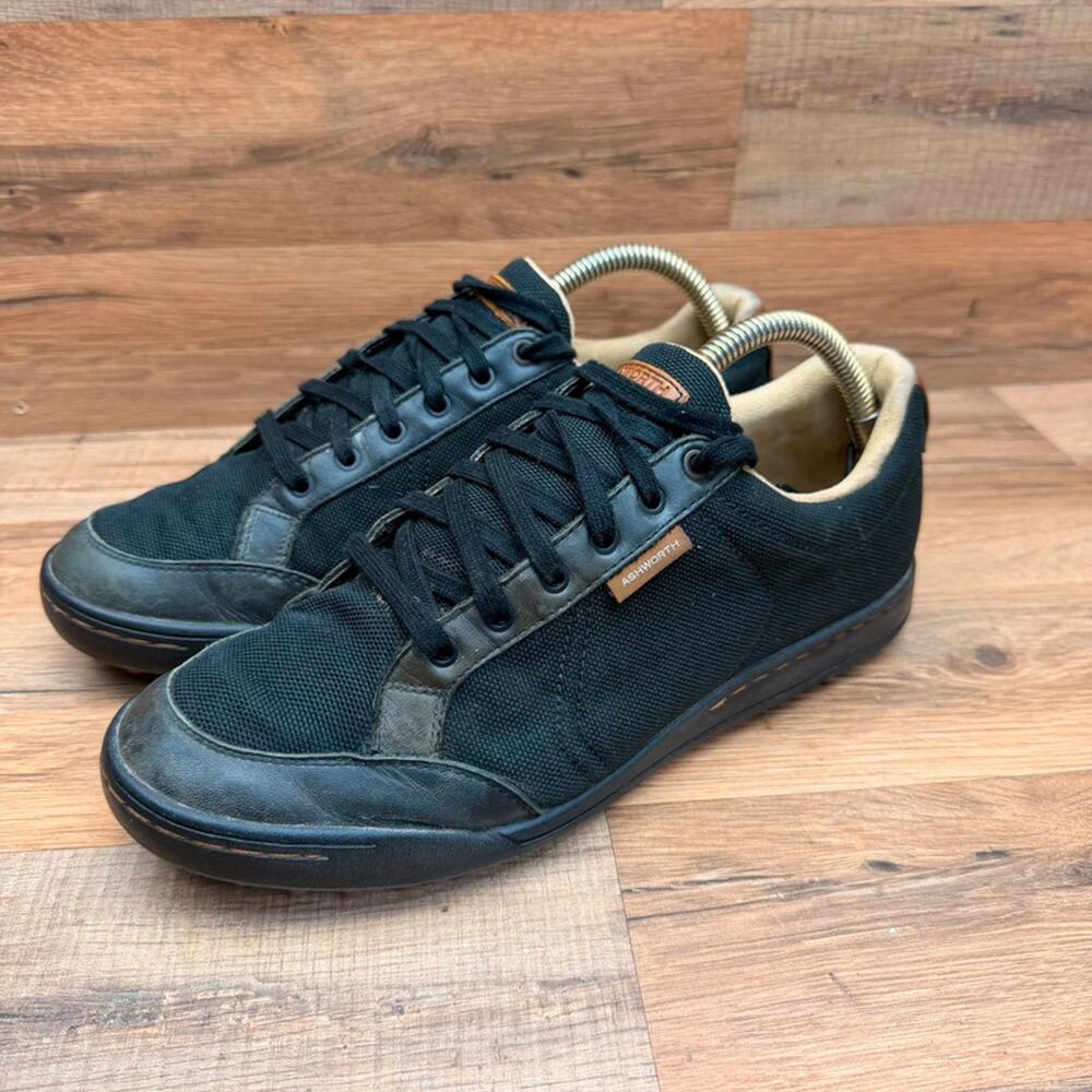 Ashworth Cardiff men size 9  Spikeless Leather Golf Shoes Black sneakers